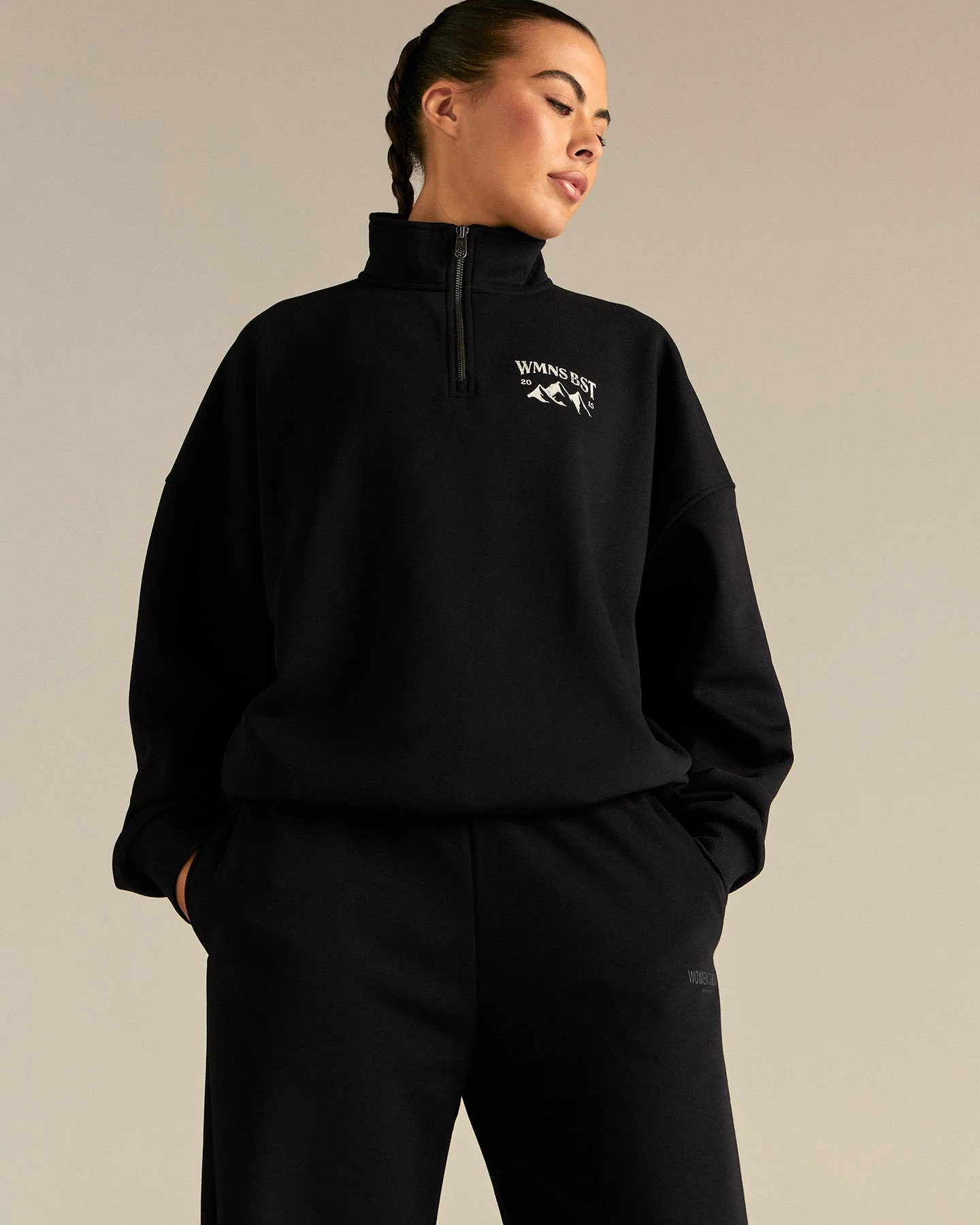 Comfort Outdoor 1/4 Zip Graphic Sweat | Black - Image 8
