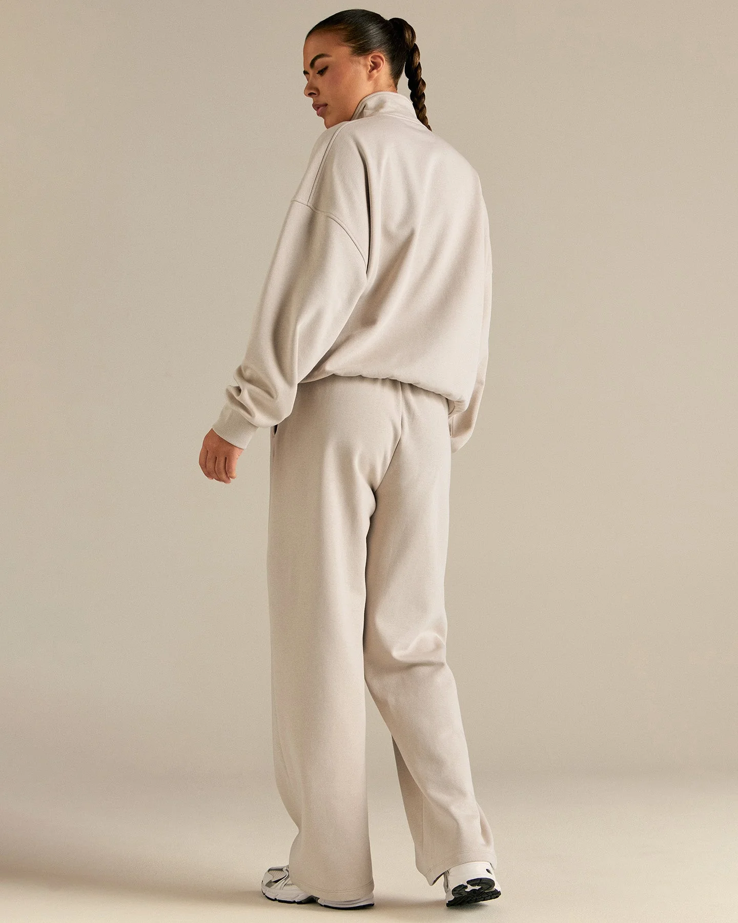 Comfort Outdoor 1/4 Zip Graphic Sweat | Stone - Image 2