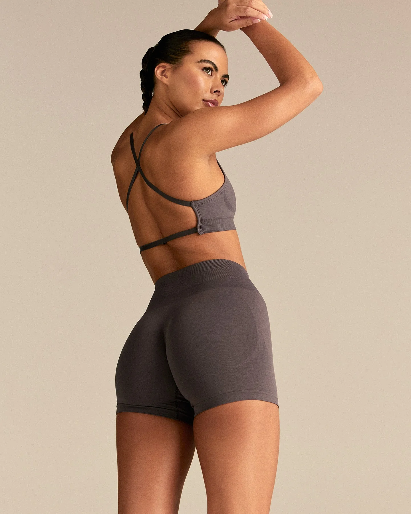 Define 2.0 High Waist Scrunch Shorts 4" | Slate Grey - Image 2