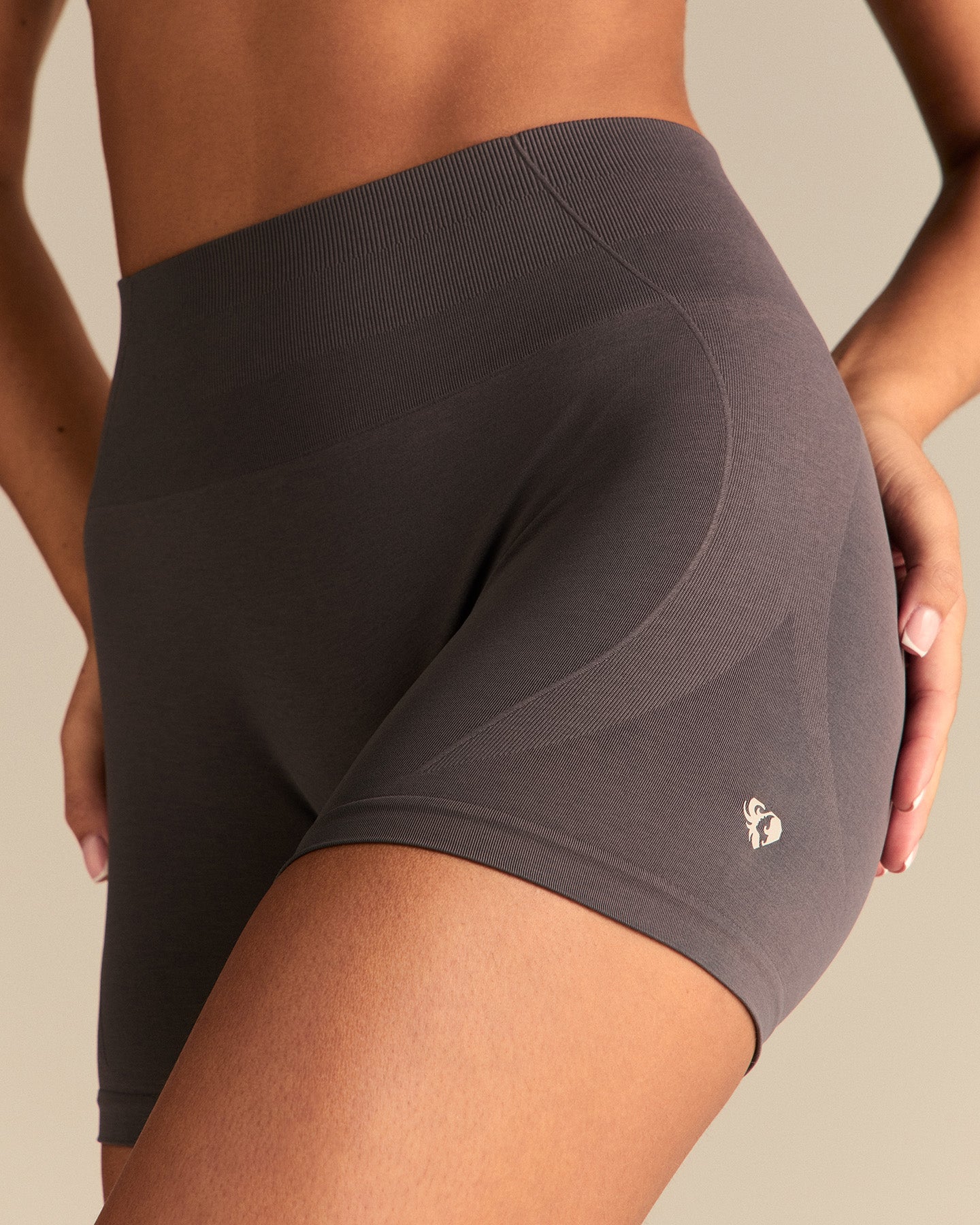 Define 2.0 High Waist Scrunch Shorts 4" | Slate Grey - Image 3
