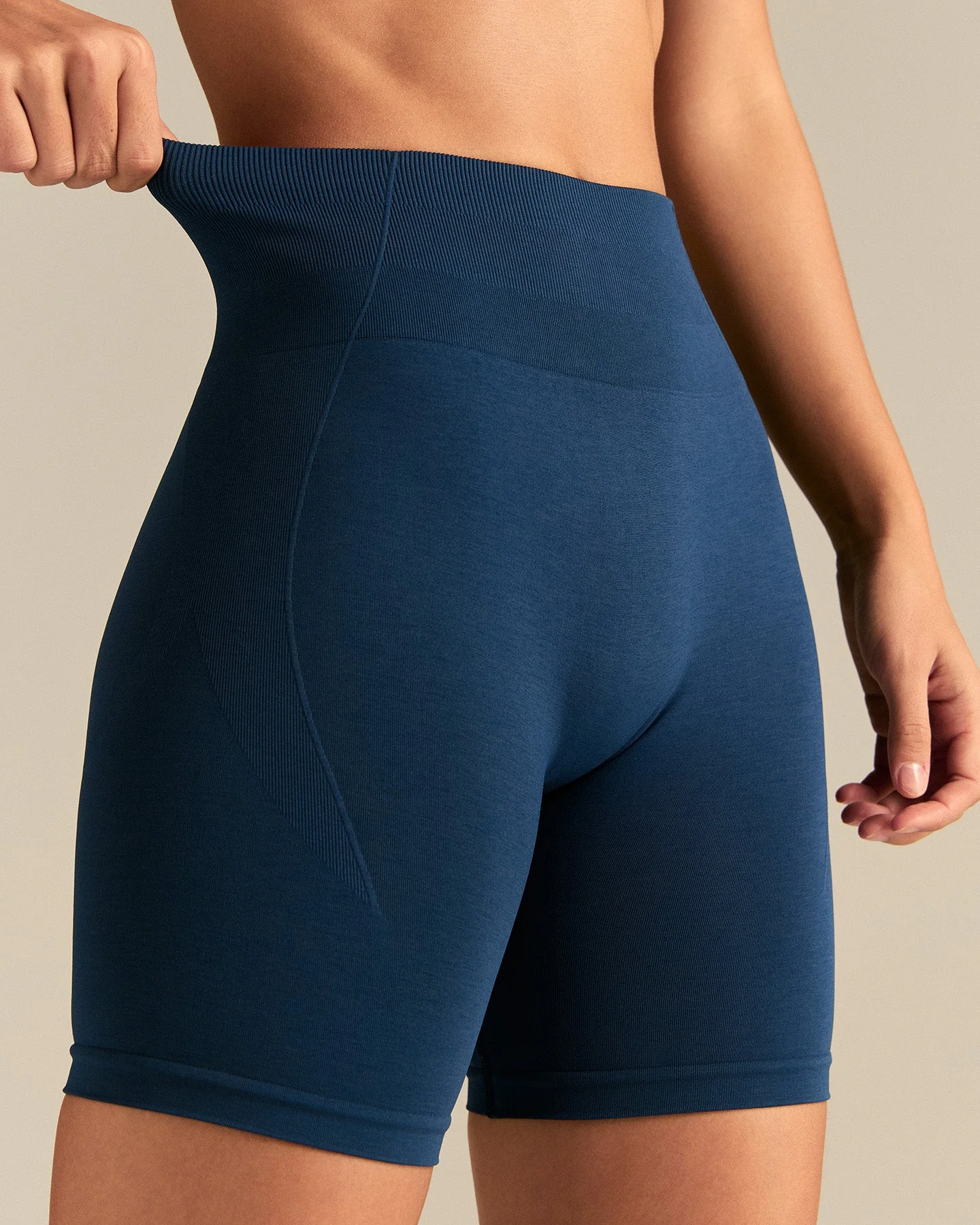 Define 2.0 High Waist Scrunch Shorts 6" | True Navy - Image 2