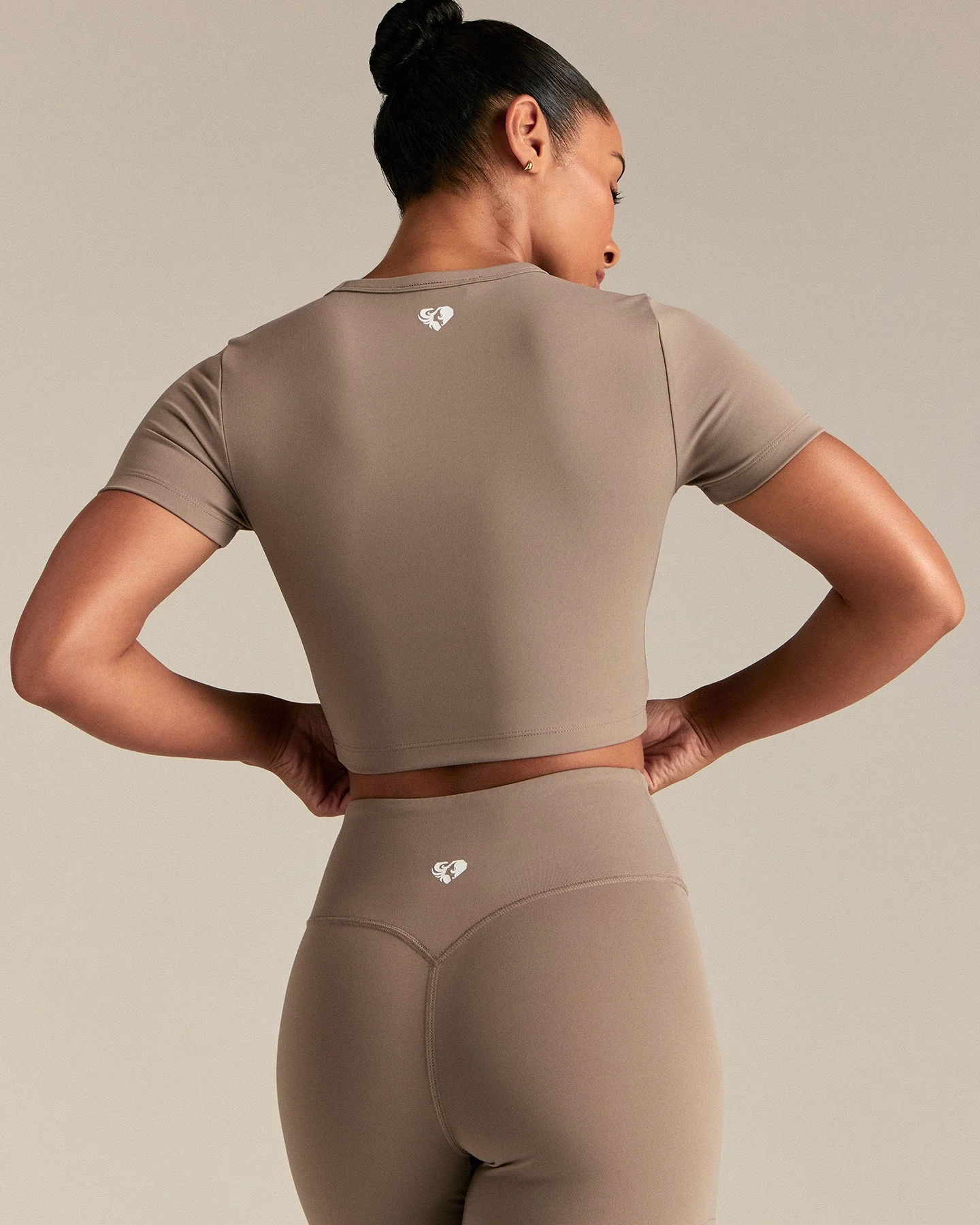 Essential Cropped Short Sleeve Tee | Taupe Grey - Image 7