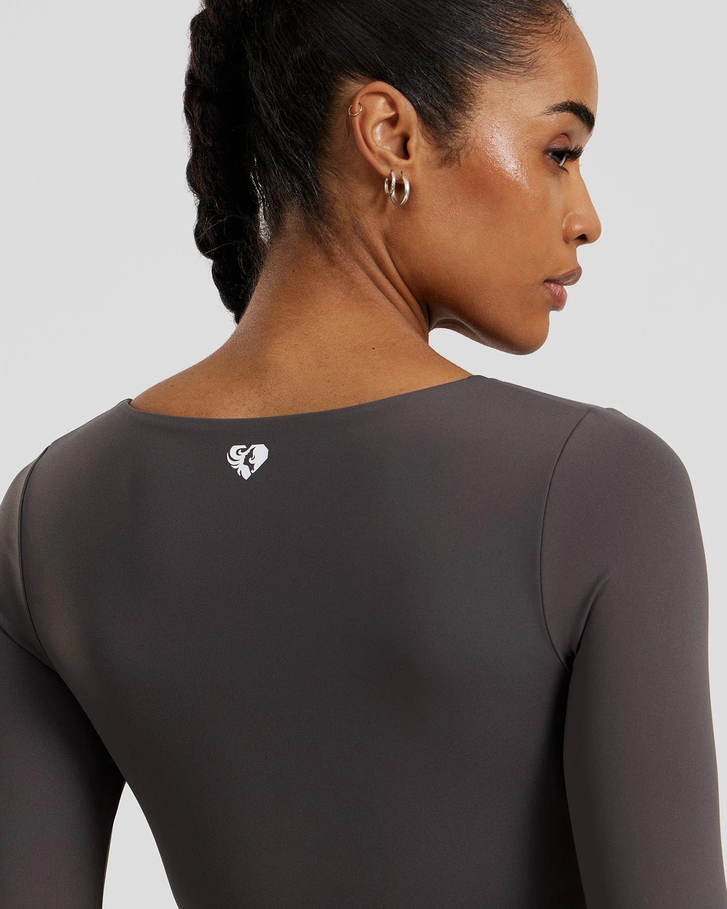 Essential Long Sleeve Built-In Bra Top | Graphite - Image 3