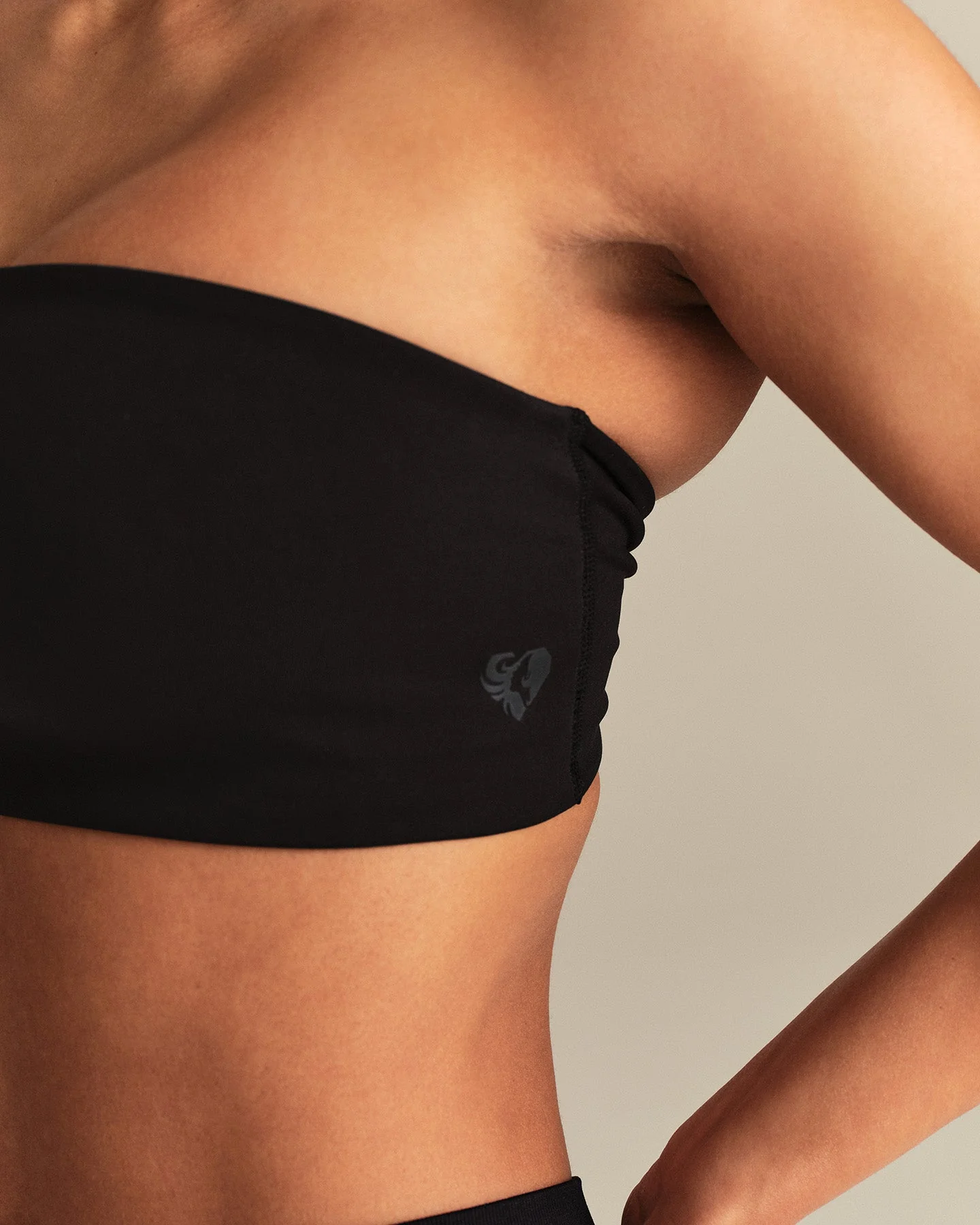 Essential Twist Back Bandeau Bra | Black - Image 3