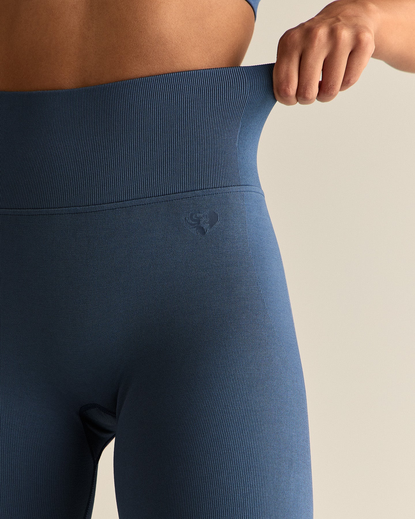 Motion Seamless Leggings | Blueberry - Image 3
