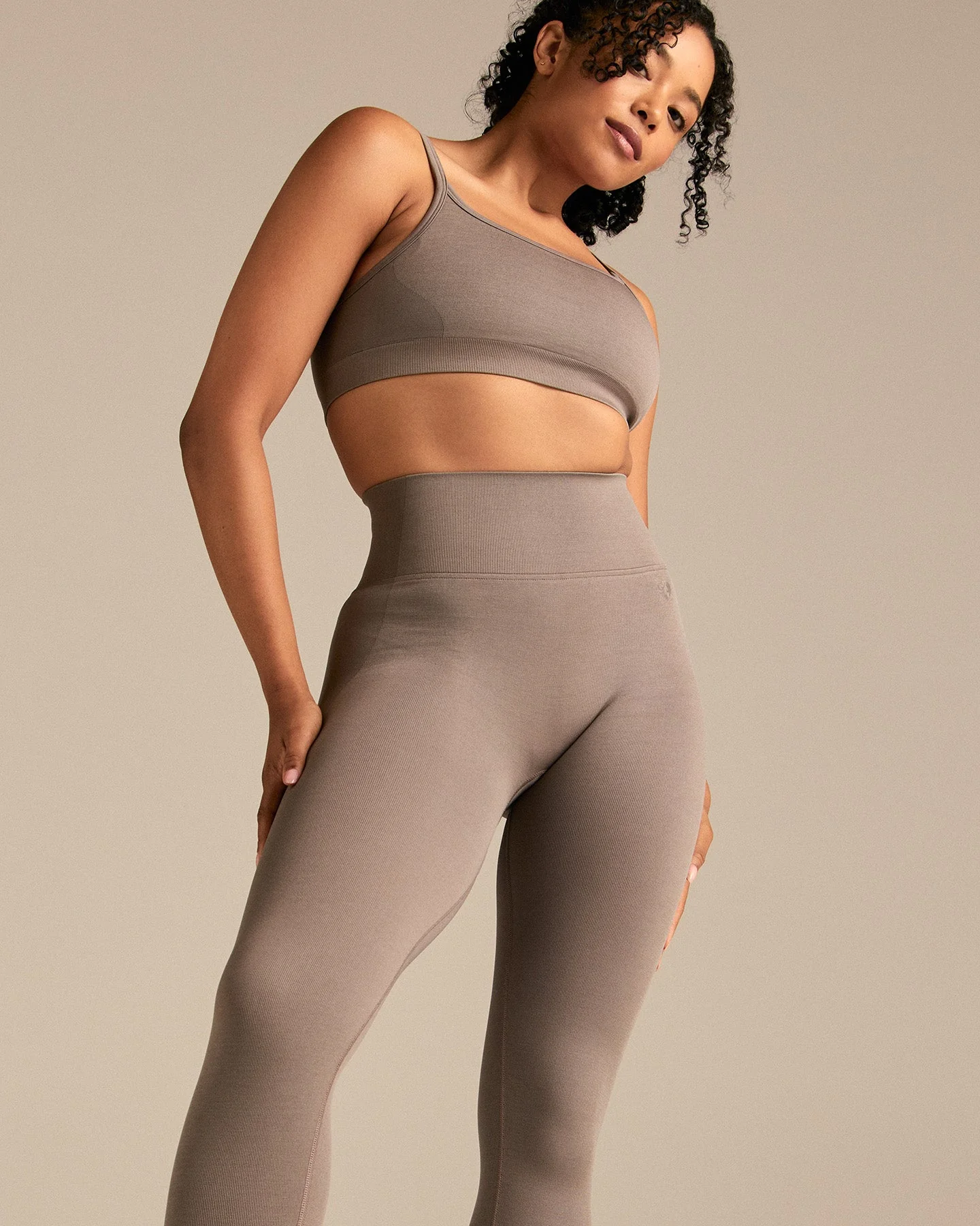Motion Seamless Leggings | Taupe Grey - Image 7