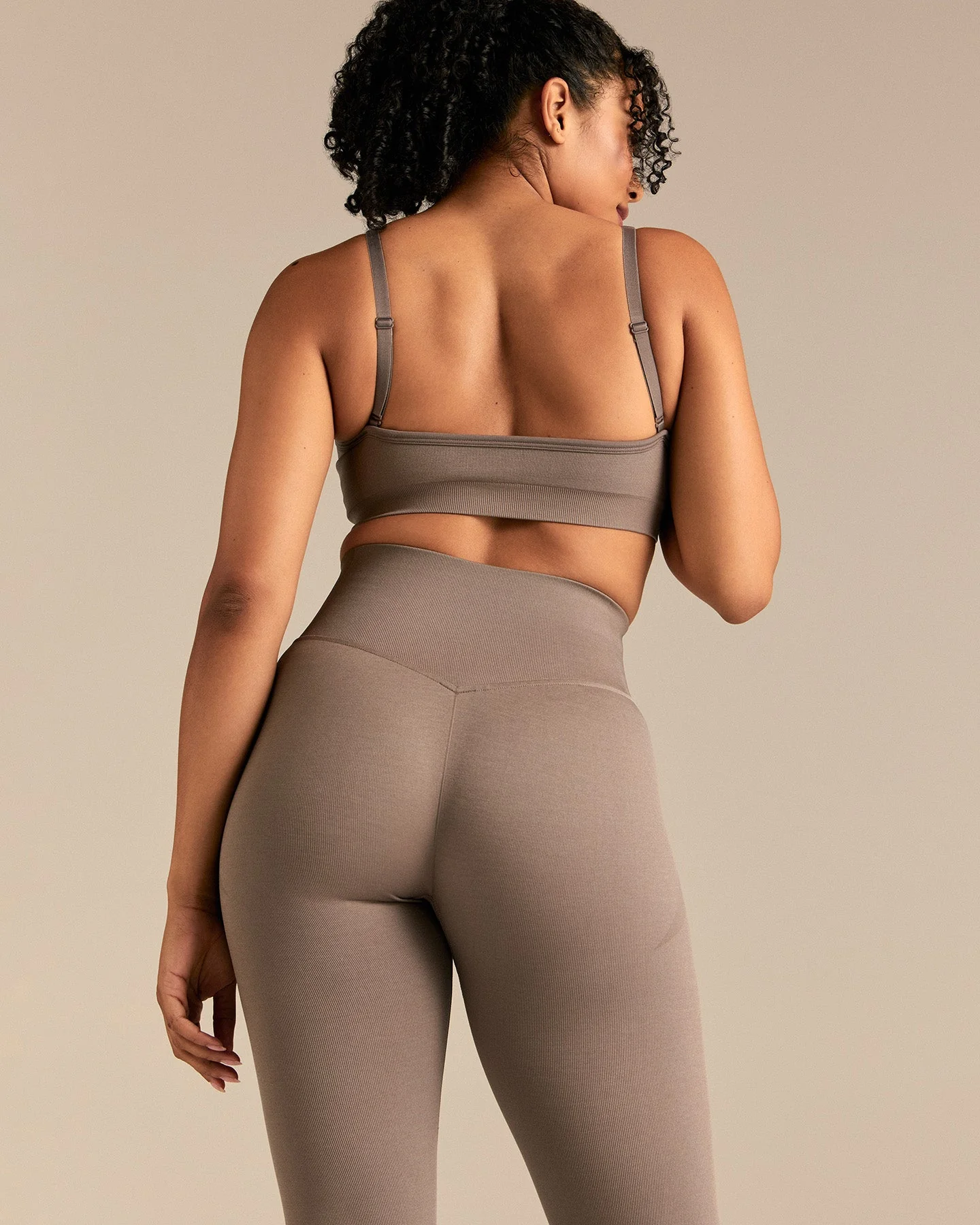 Motion Seamless Straight Neck Bra | Taupe Grey - Image 6