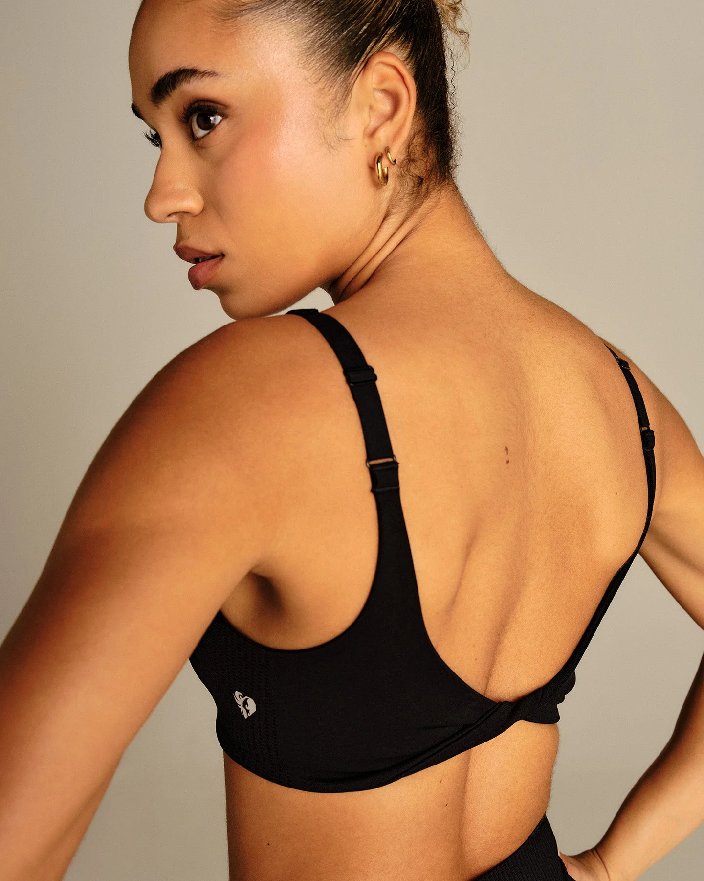 Power Reversible Twist Bra | Black - Image 2