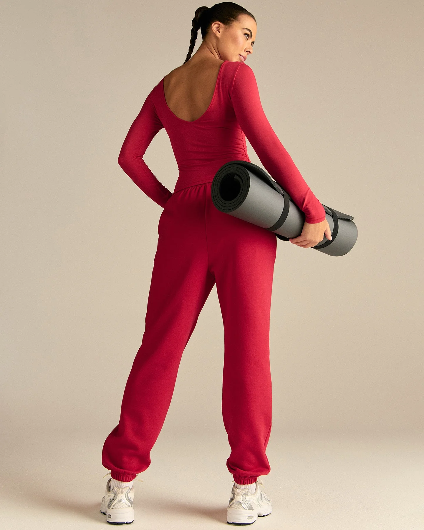 Smooth Contour Long Sleeve Reversible T-Shirt | Candy Apple - Image 7