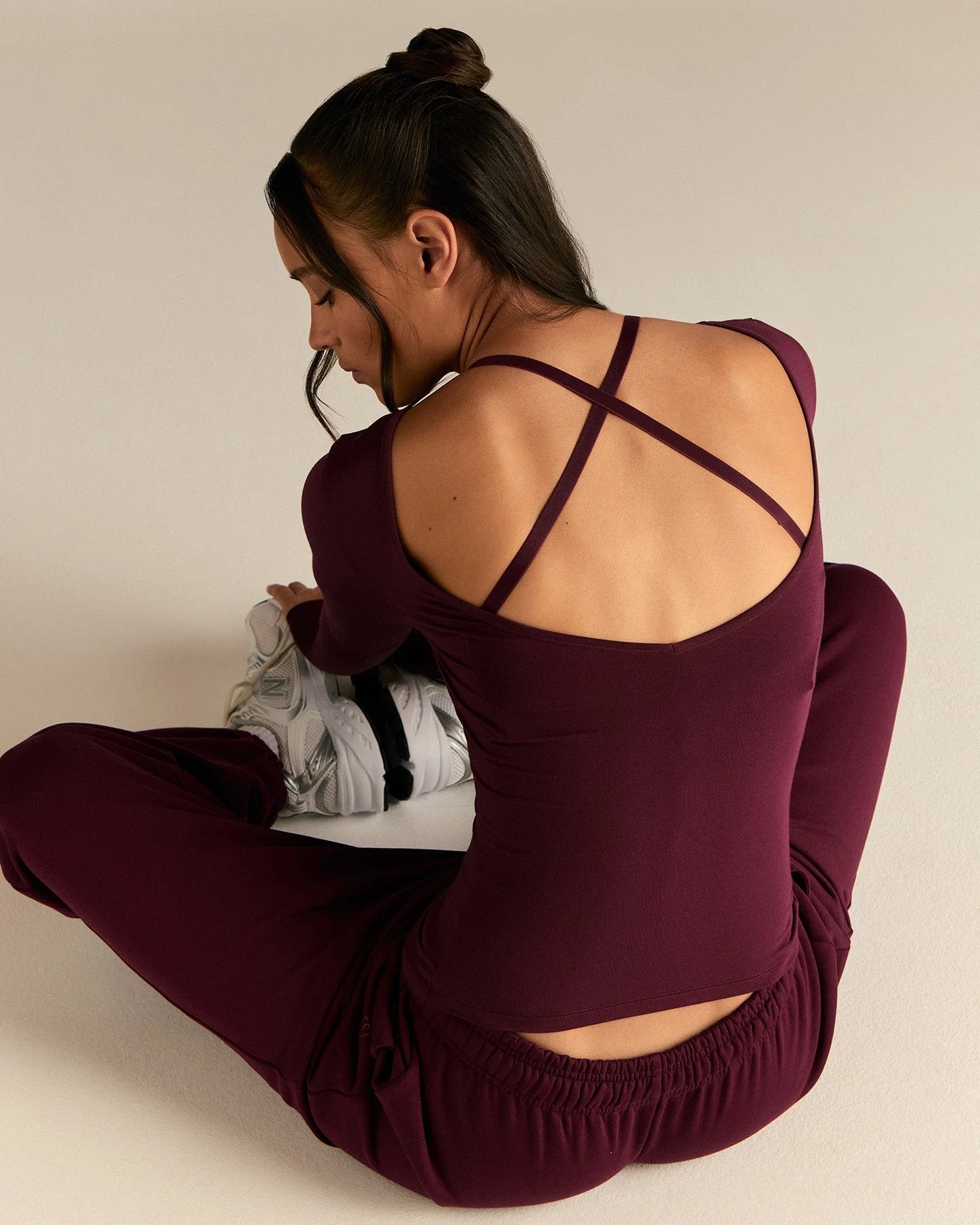 Smooth Contour Long Sleeve Reversible T-Shirt | Merlot - Image 8