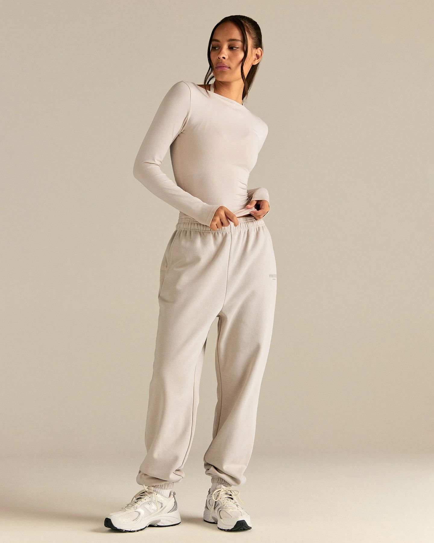 Smooth Contour Long Sleeve Reversible T-Shirt | Stone - Image 6